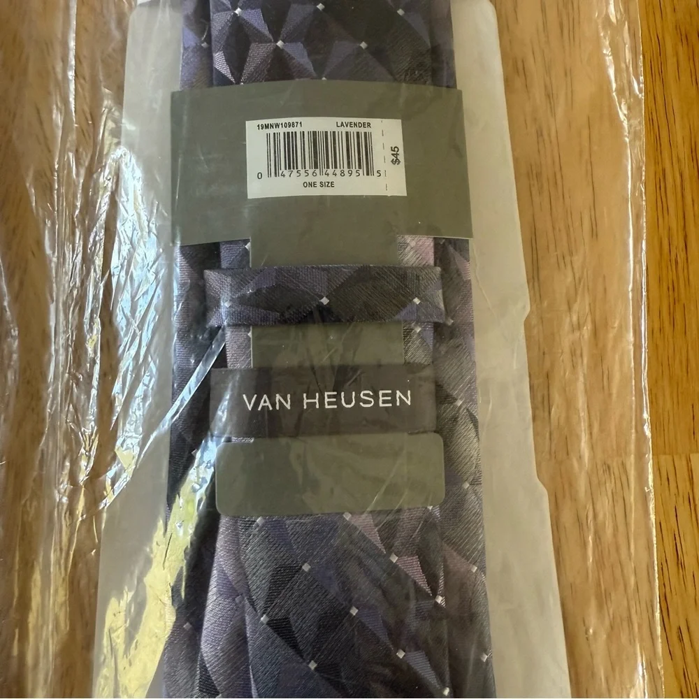 NEW‎ Van Heusen Men's Tie set 1-Rose & 1-Lavender